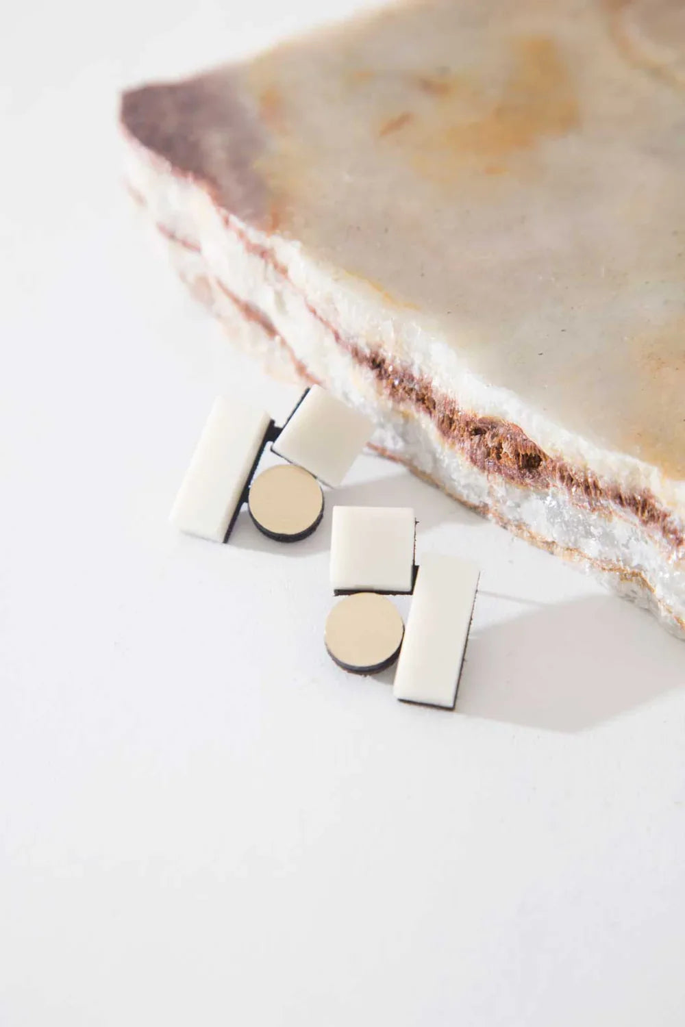 Iskin Sisters Bauhaus Earrings Small - IVORY & GOLD