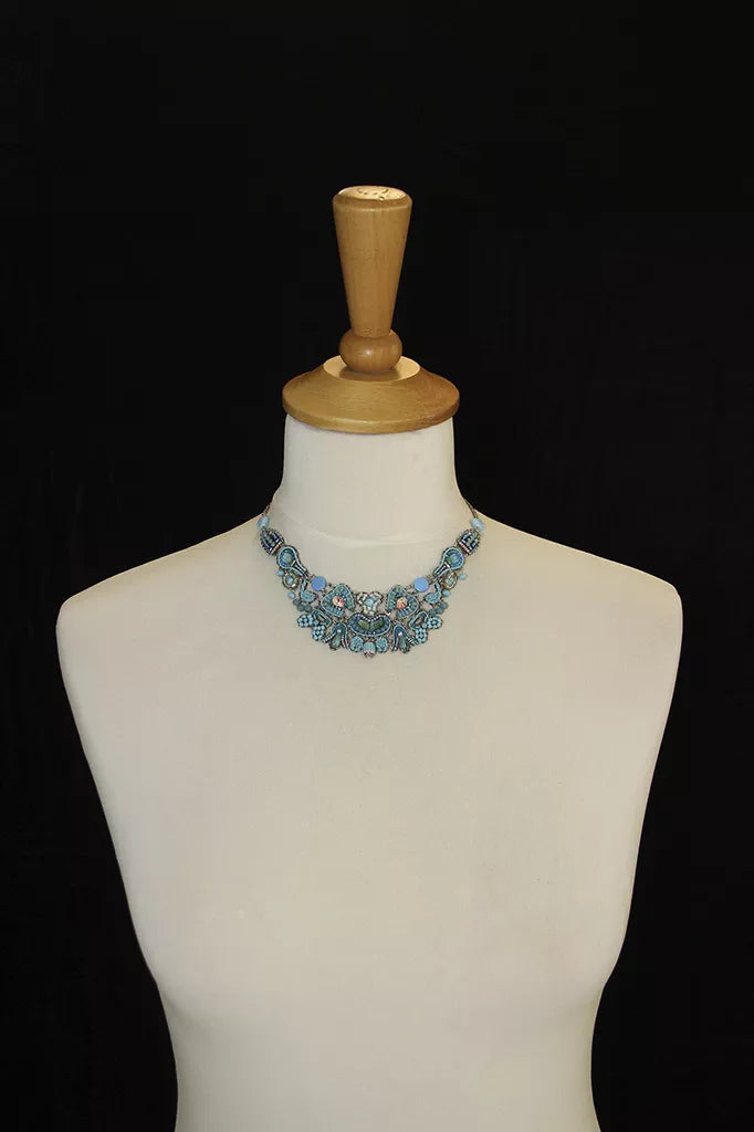 Morning Jacket, Maraja Necklace