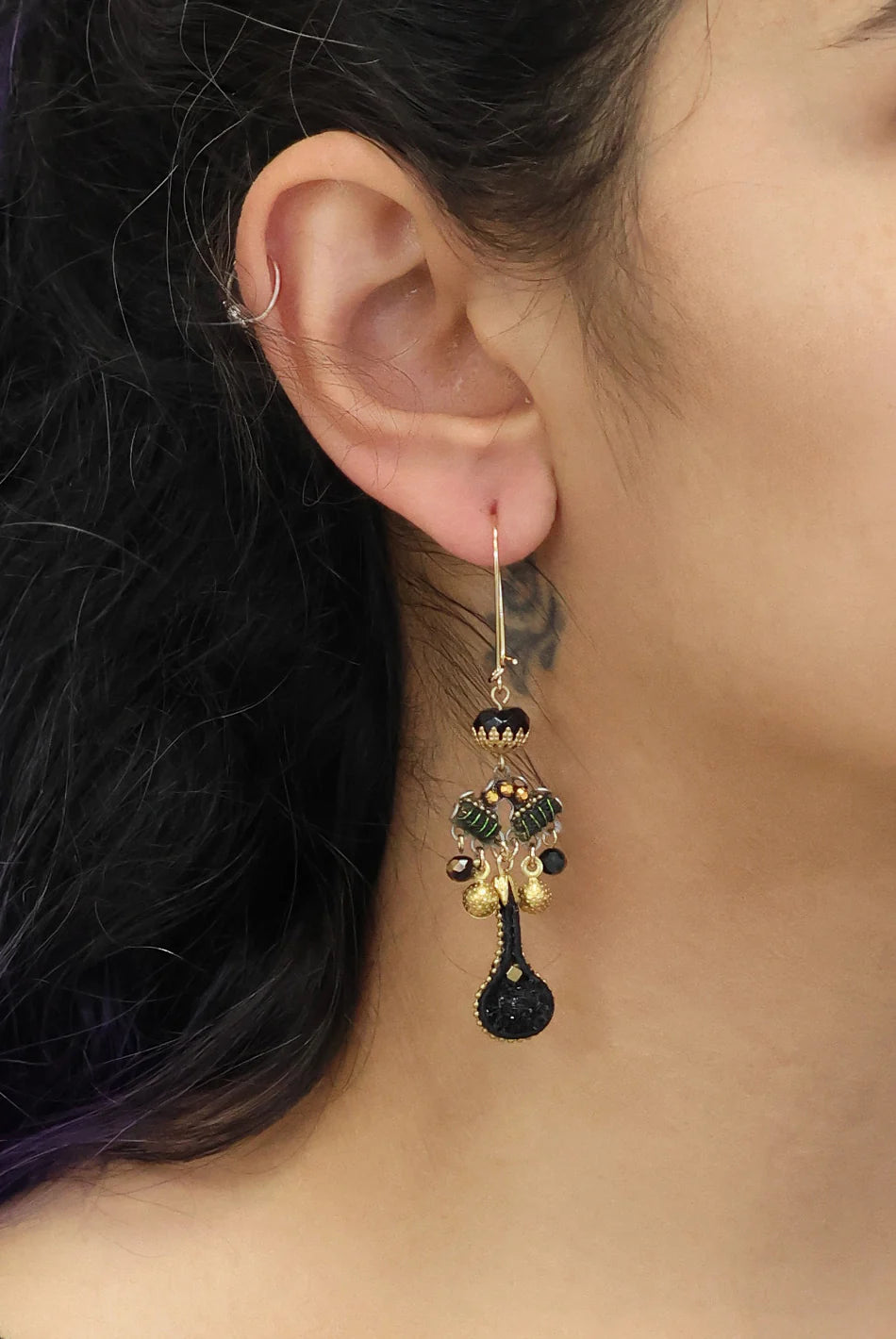 Gilded Black Set, Vuloria Earrings