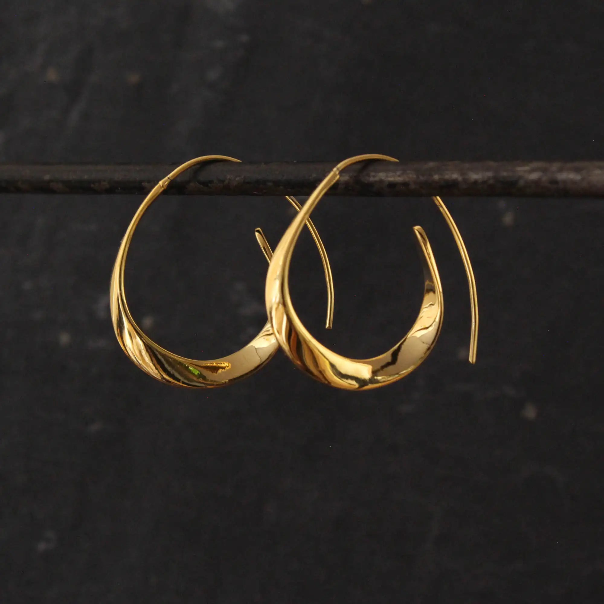 Tapered Hoop
