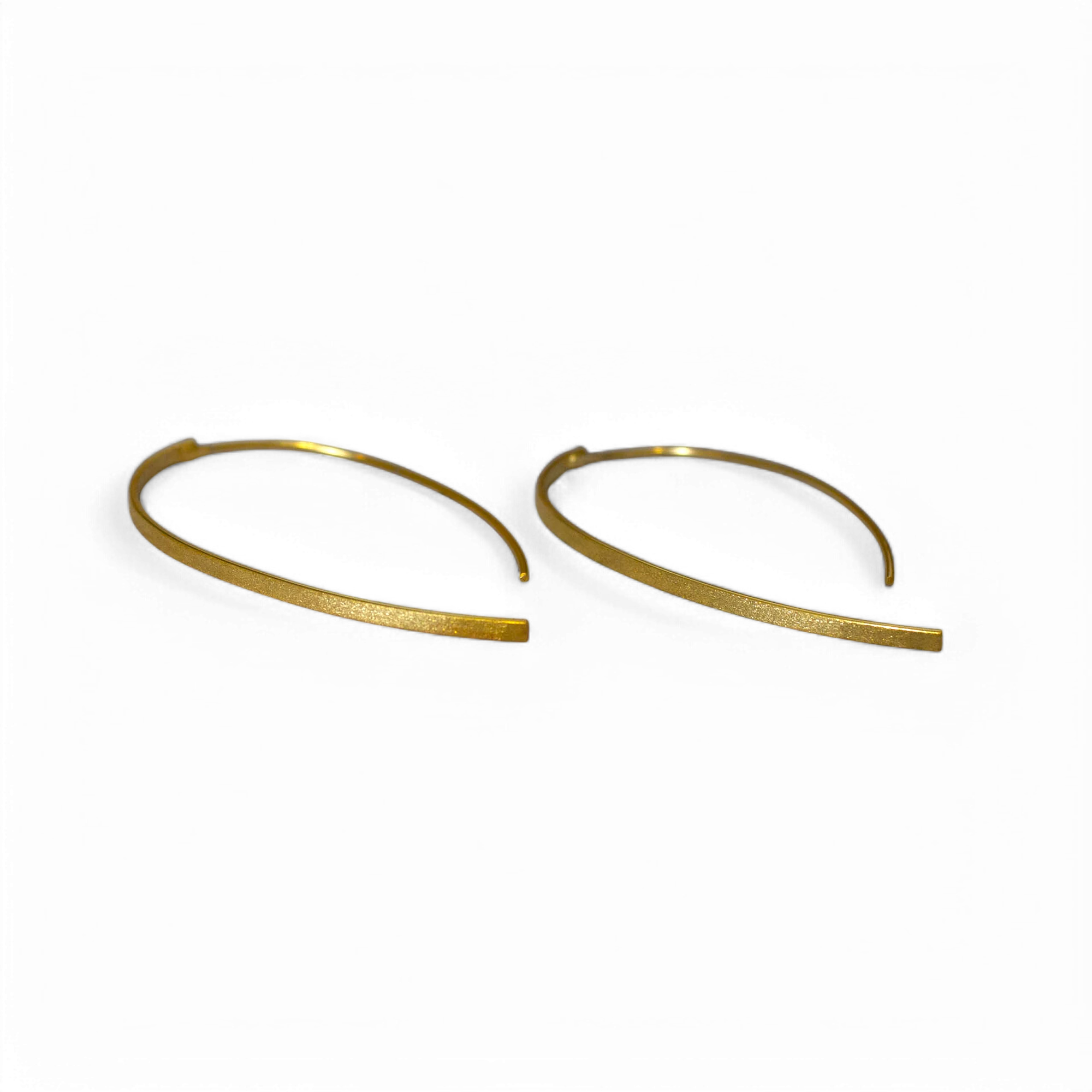 Brushed Curved Threader