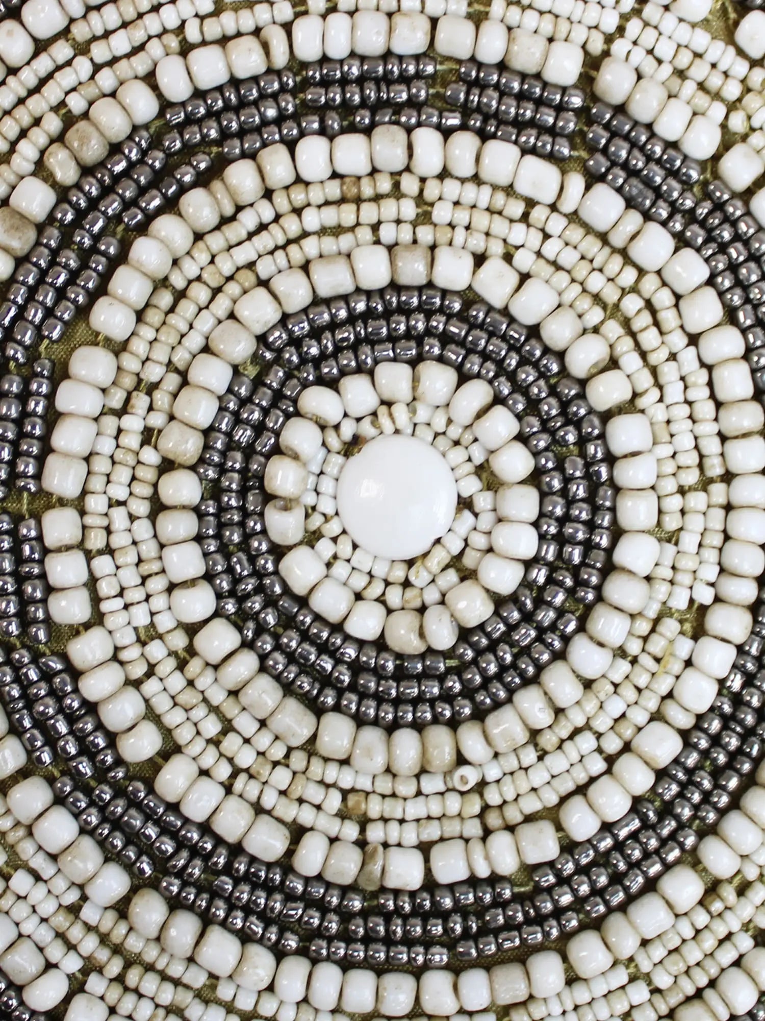 BEADED CLUTCH BAG – CIRCLE DESIGN