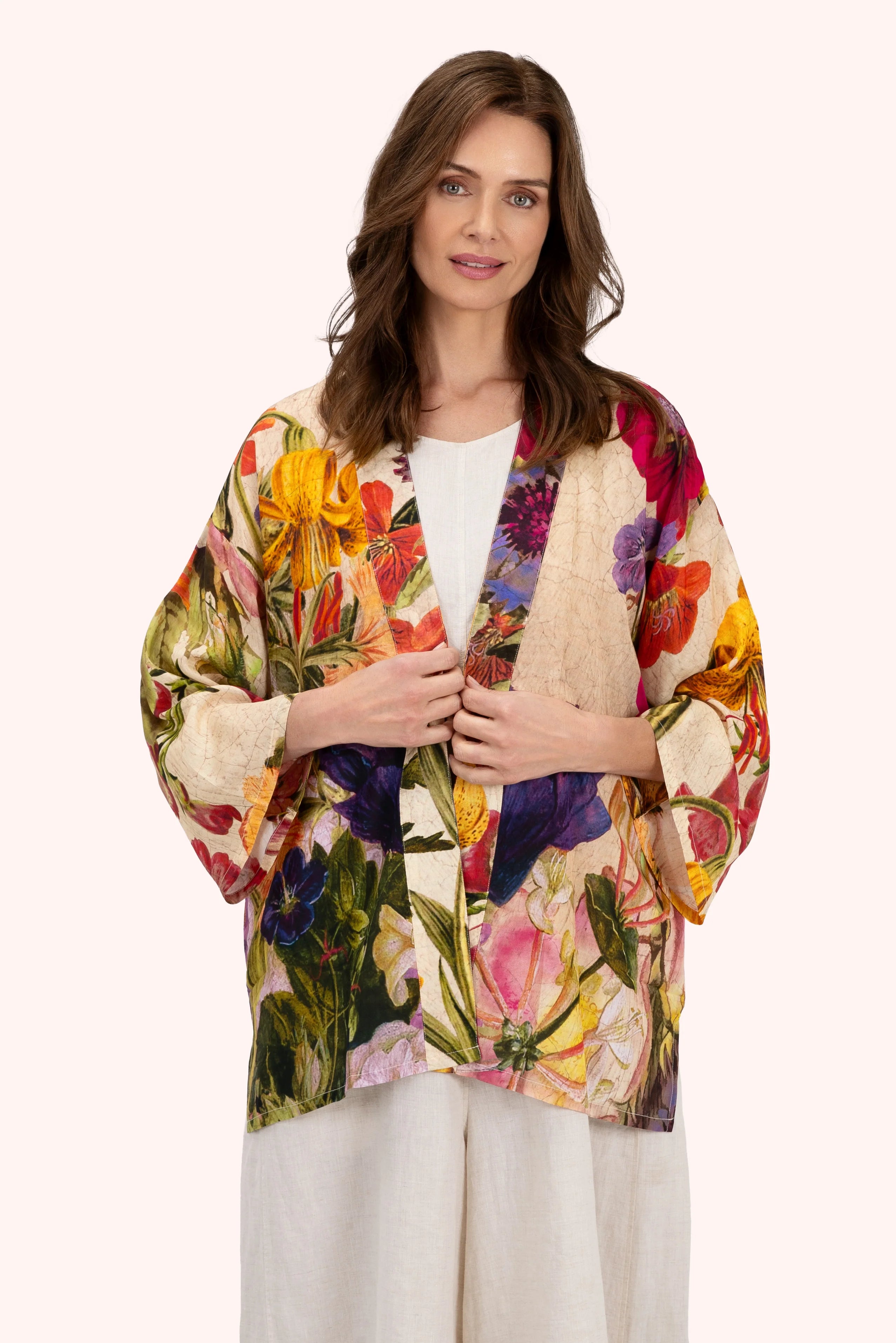 Powder - Mid-Length Kimono - Cream Posy