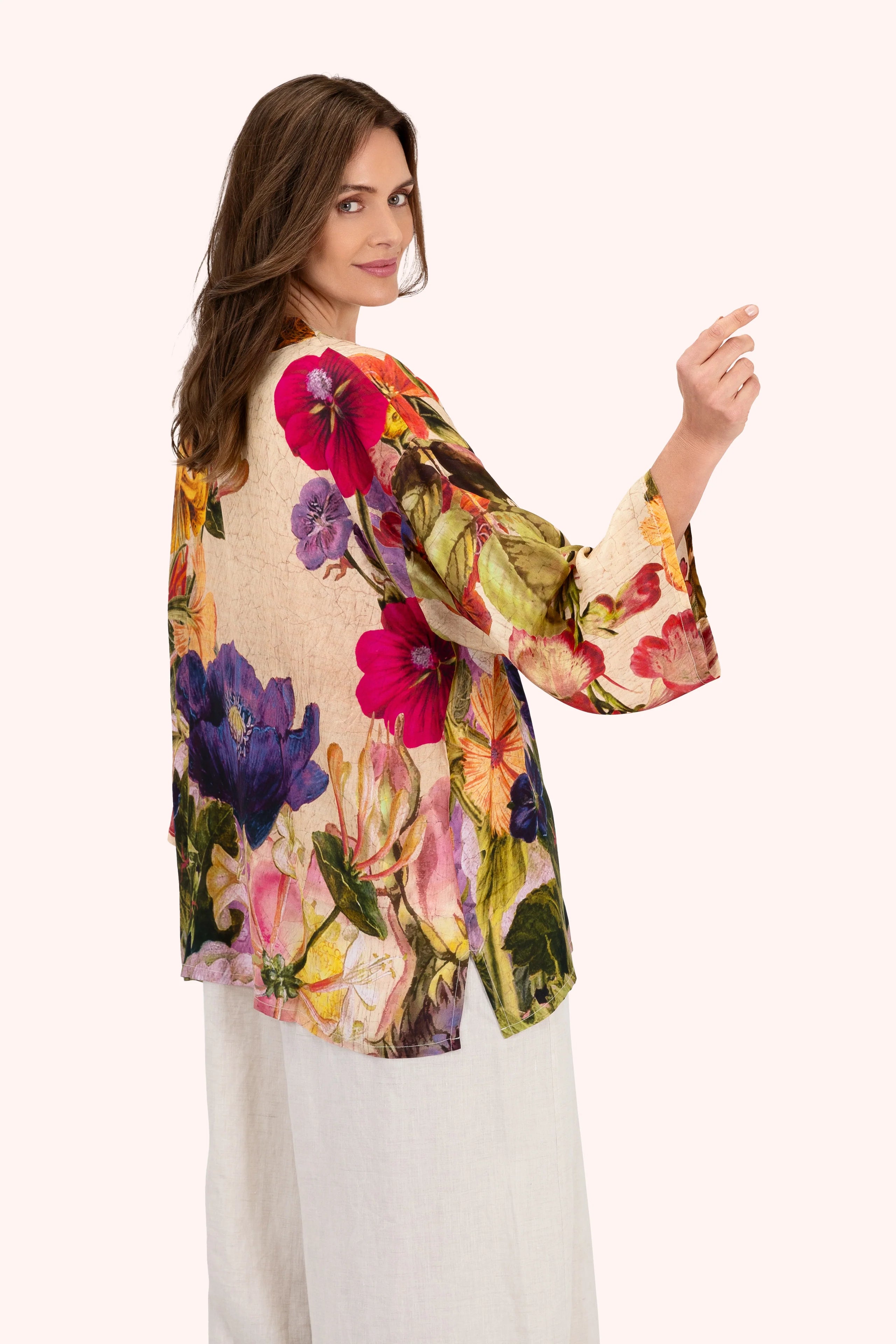 Powder - Mid-Length Kimono - Cream Posy
