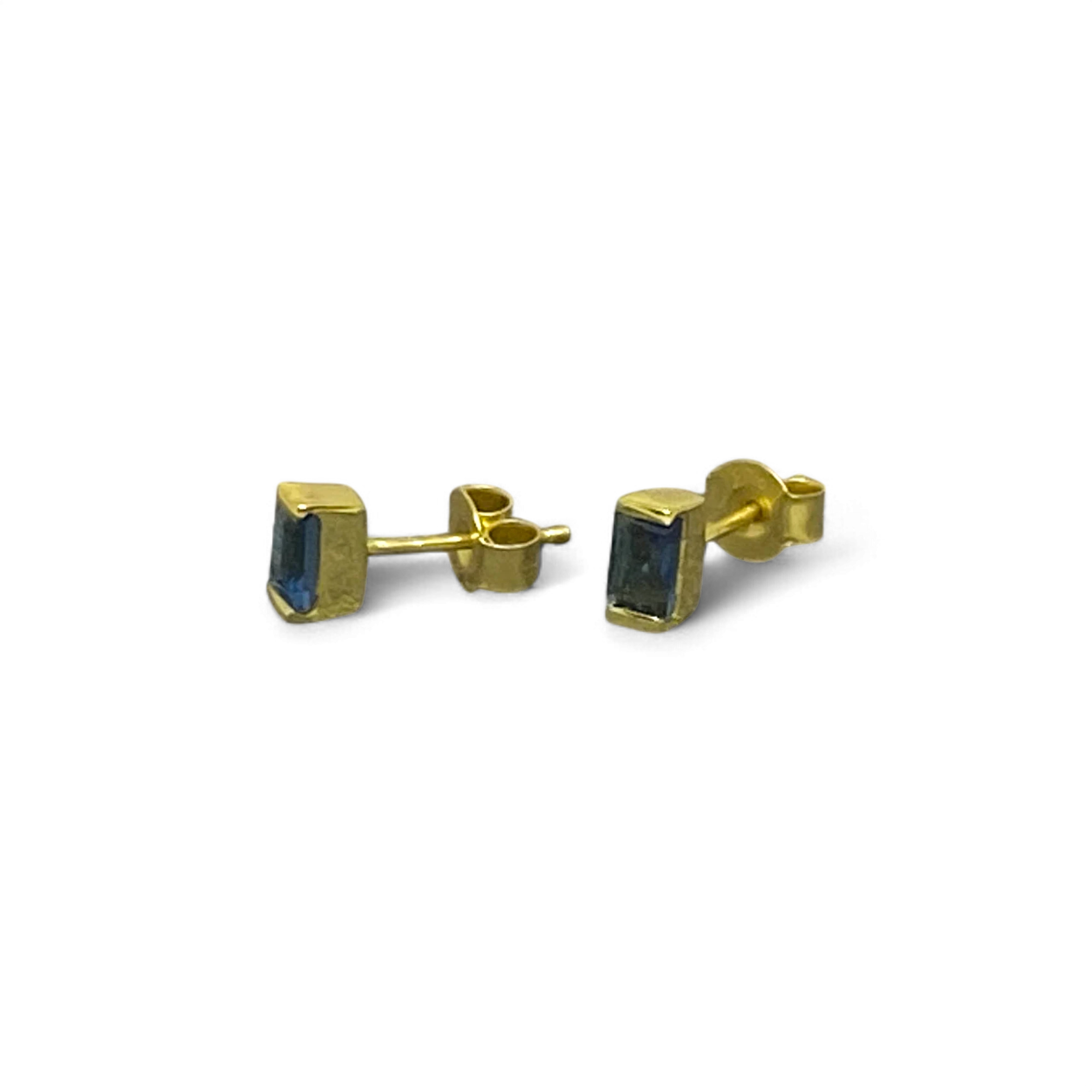 Small Rectangle Stud