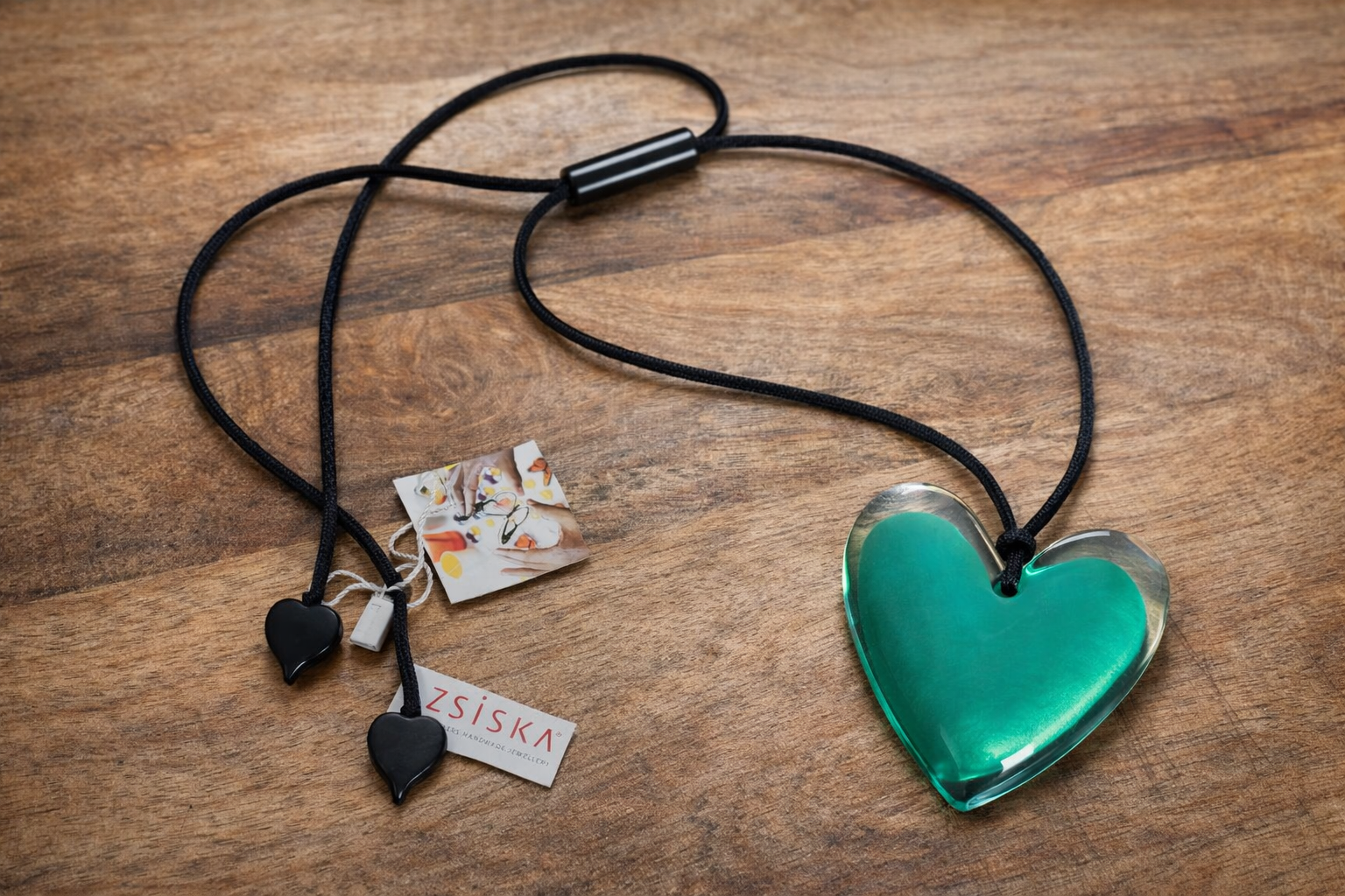 Zsiska heart pendant