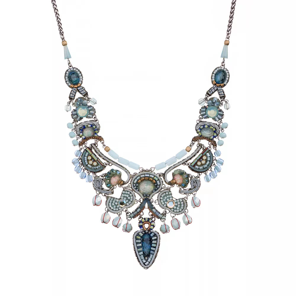 Changing Winds, Aella Necklace