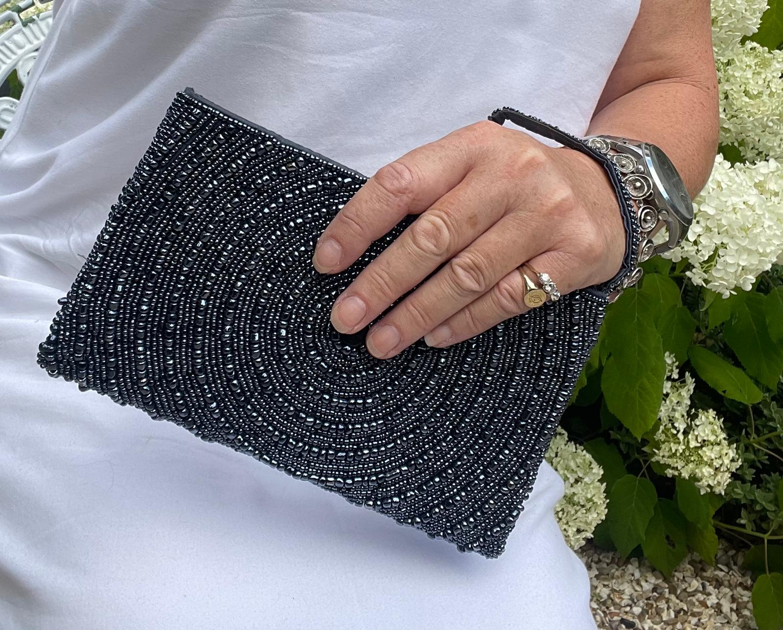 BEADED CLUTCH BAG – CIRCLE DESIGN