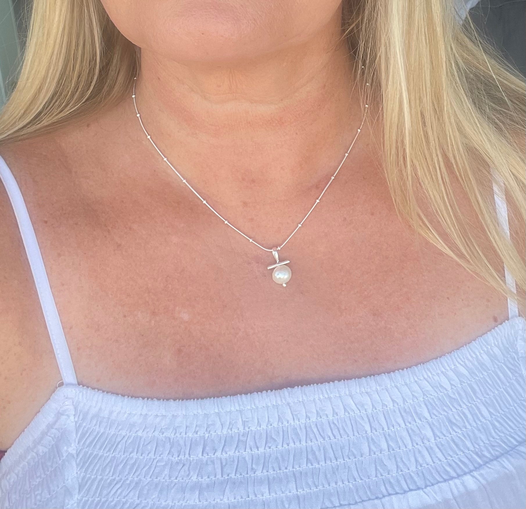 Pearl Bar Pendant Necklace